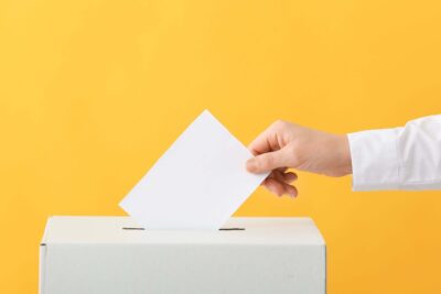 Demà se celebra la jornada de votació presencial a les eleccions per a la renovació dels òrgans de govern de la Cambra Oficial de Comerç, Indústria i Serveis de Manresa